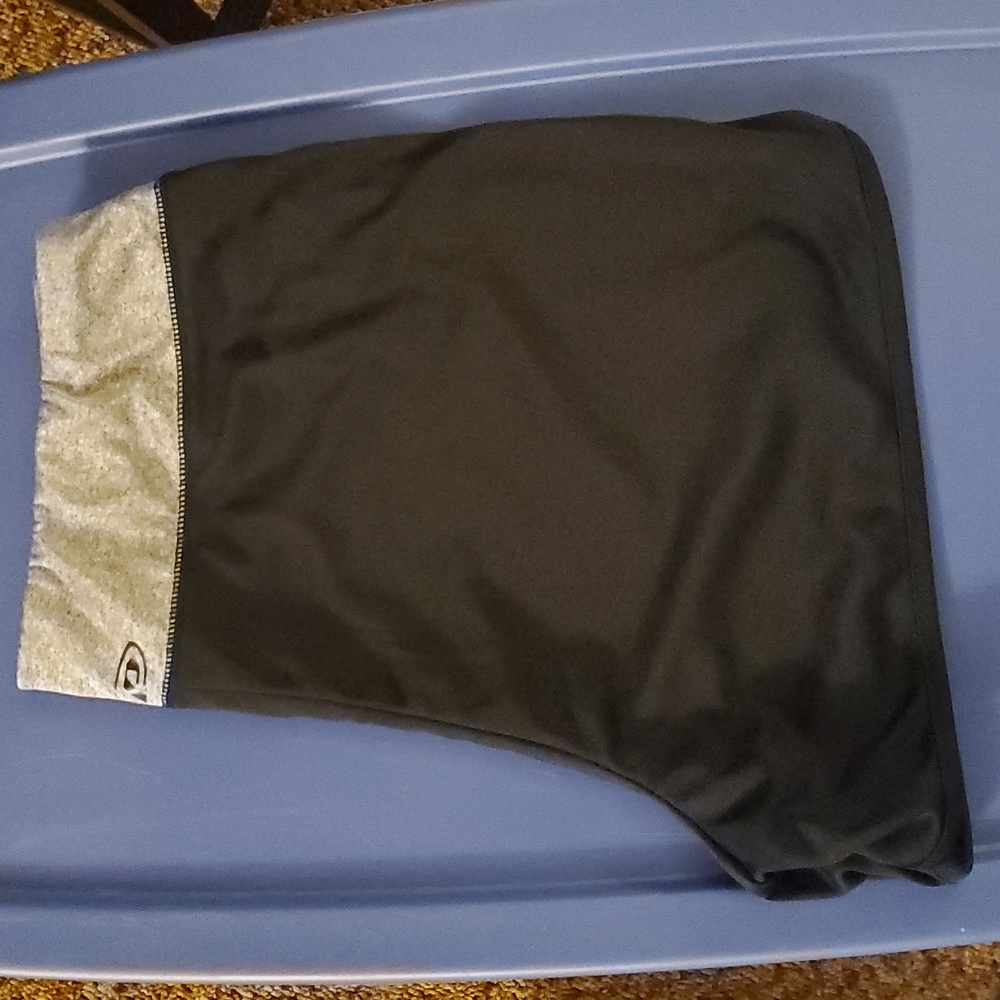 Athletic shorts